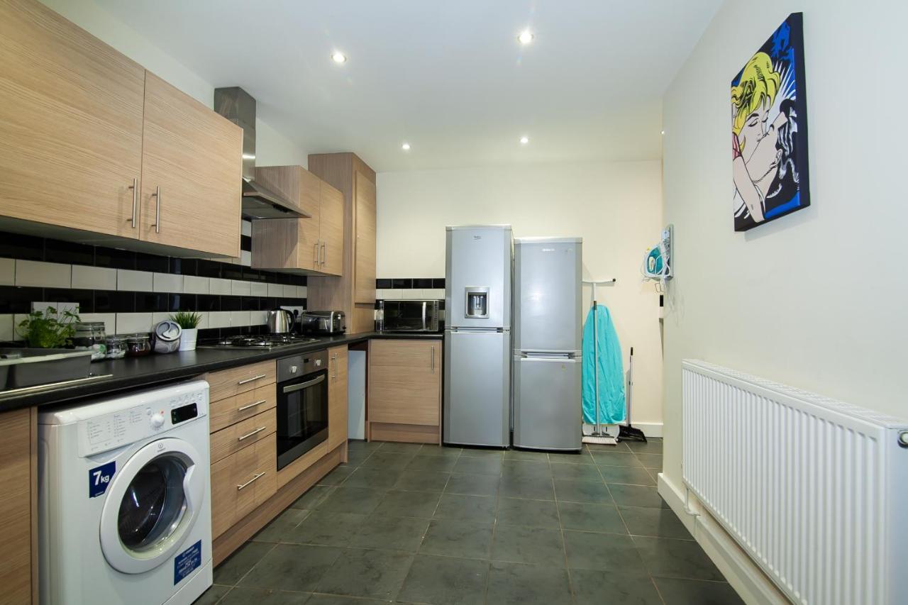 Casa Fresa Franks Serviced Accommodation Liverpool Exterior foto