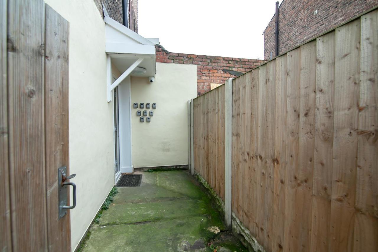 Casa Fresa Franks Serviced Accommodation Liverpool Exterior foto