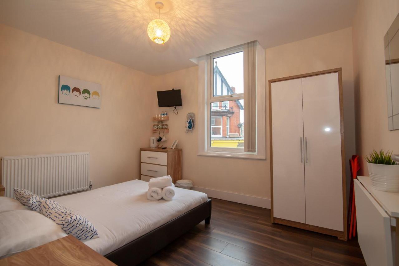 Casa Fresa Franks Serviced Accommodation Liverpool Exterior foto