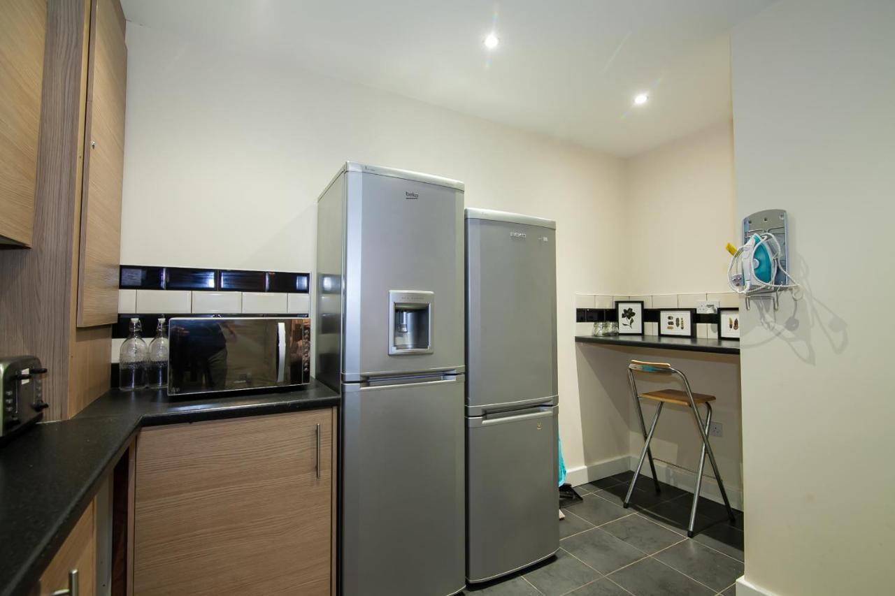 Casa Fresa Franks Serviced Accommodation Liverpool Exterior foto
