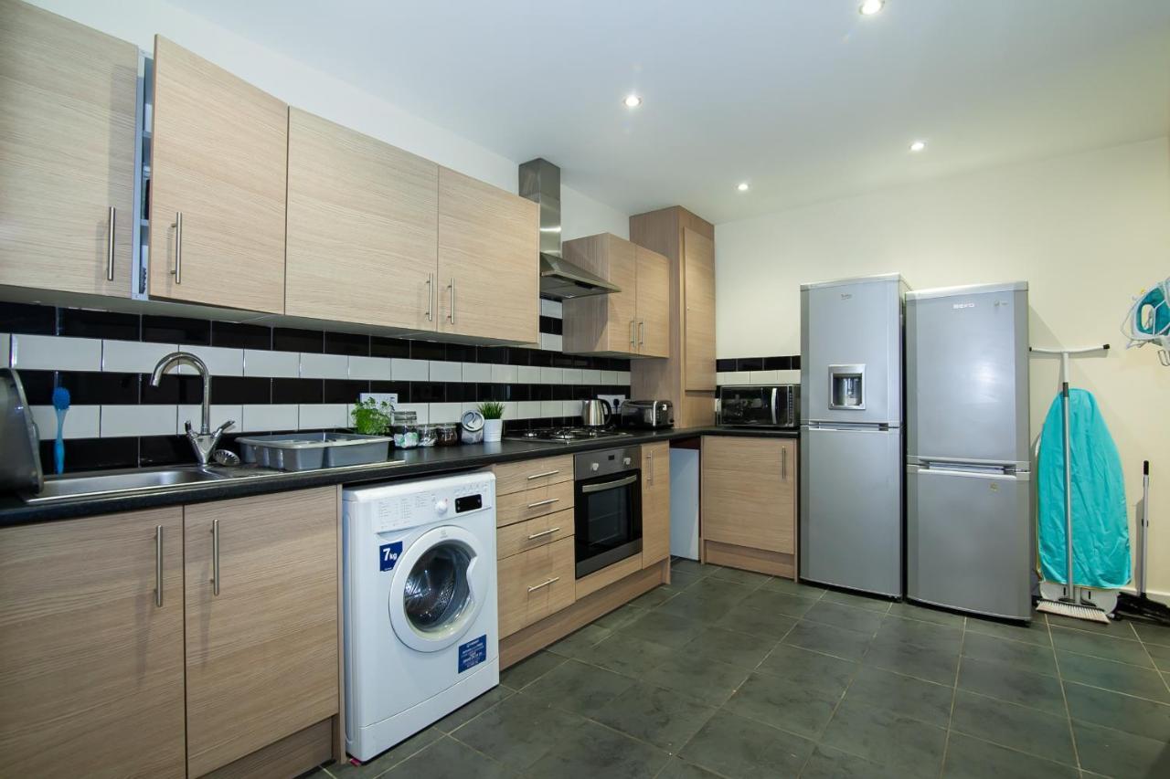 Casa Fresa Franks Serviced Accommodation Liverpool Exterior foto